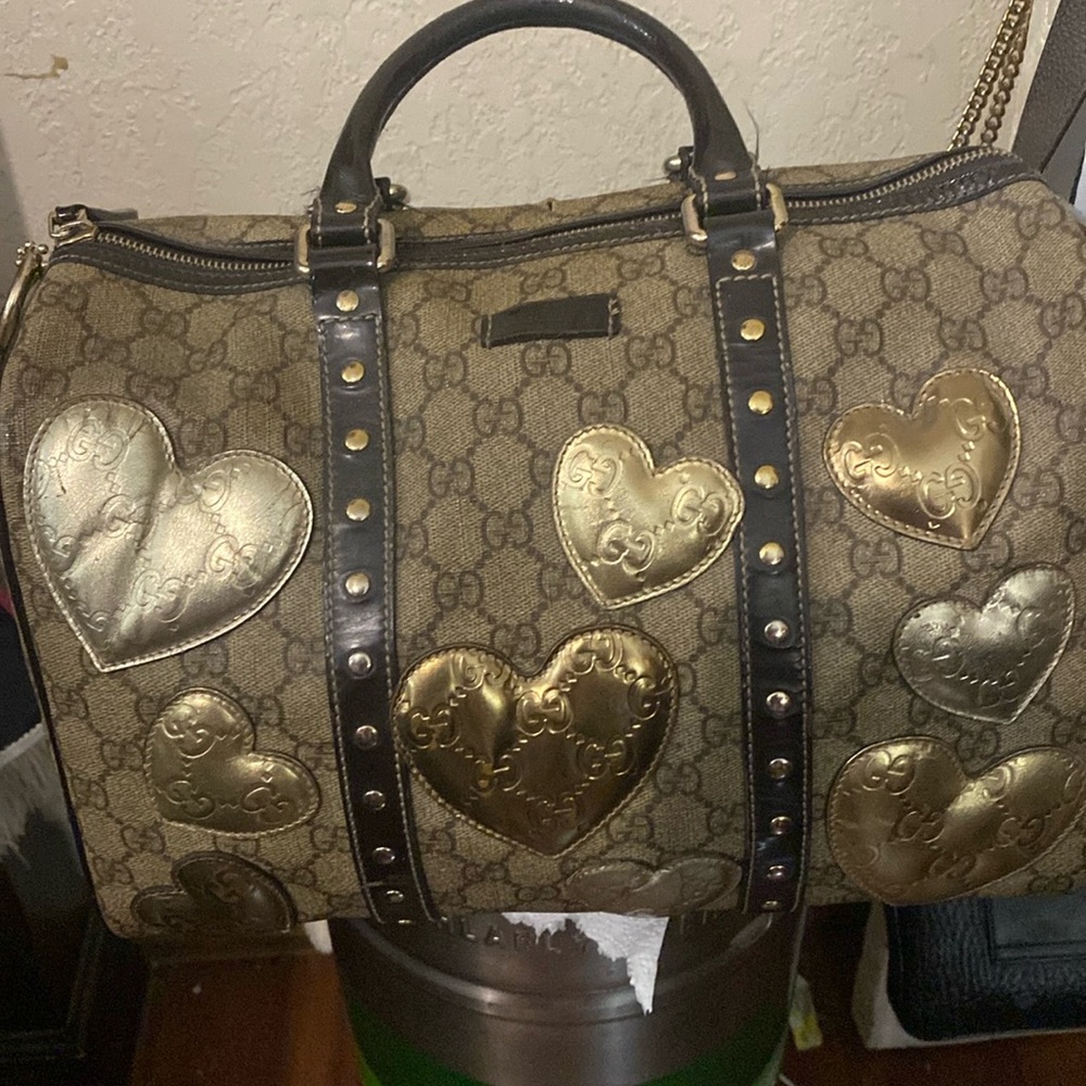 Beautiful Metallic Heart Patch Tan Gucci tote bag!!
